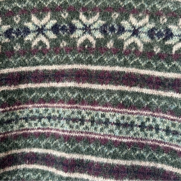 Croft & Barrow Fair Isle Gray Cardigan Sweater, Medium - Picture 6 of 9